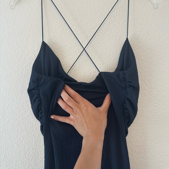 Navy blue PrettyLittleThing dress - Picture 3 of 3